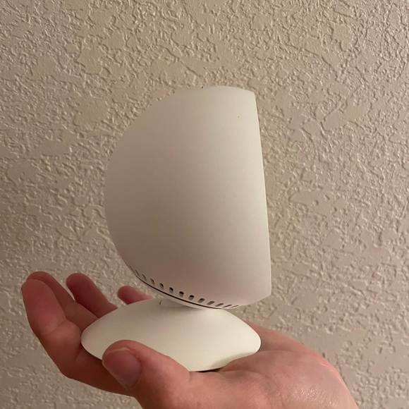 Amazon Echo Spot - White - Picture 9 of 10